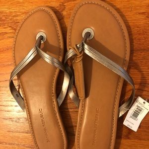 NEW Banana Republic flip flop